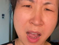 卸妆后小姐姐变大妈动漫,小姐姐变大妈的奇幻之旅